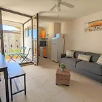 Avec Climatisation, Proche Golf Et Ile Des Loisirs Apartment *