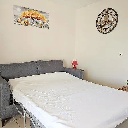 Apartment Avec Climatisation, Proche Golf Et Ile Des Loisirs *