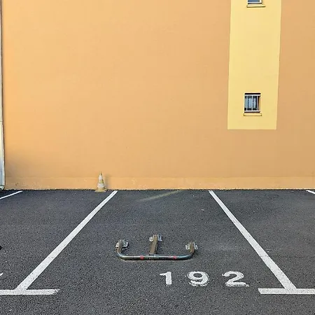 Avec Climatisation, Proche Golf Et Ile Des Loisirs *