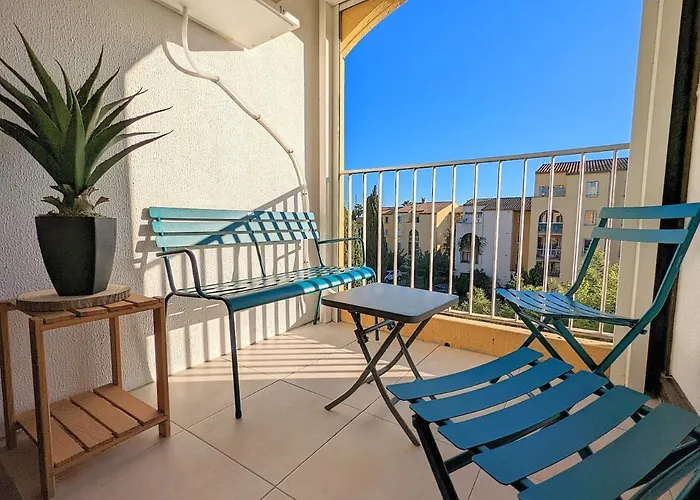 Avec Climatisation, Proche Golf Et Ile Des Loisirs アパート